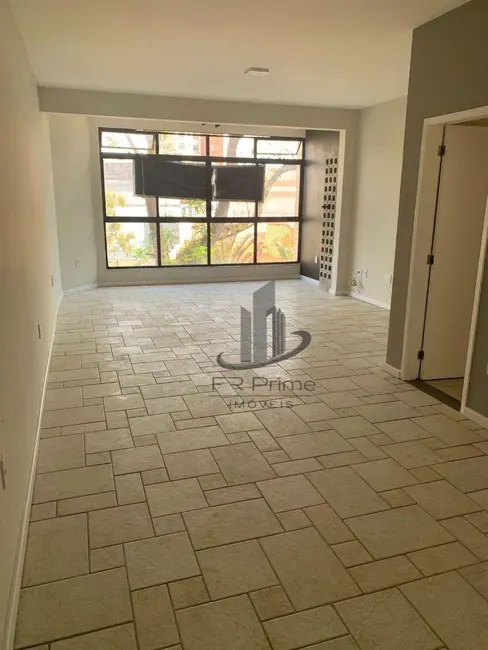 Apartamento com 3 quartos à venda, 151m2 em Jardim Amália, Volta Redonda - RJ - imagem 9 Foto 9 de Apartamento com 3 quartos à venda, 151m2 em Jardim Amália, Volta Redonda - RJ