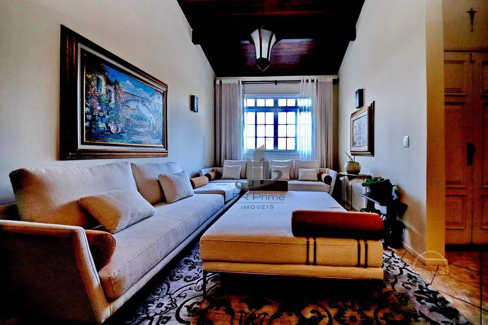Casa com 3 quartos à venda, 1200m2 em Sessenta, Volta Redonda - RJ - imagem 4 Foto 4 de Casa com 3 quartos à venda, 1200m2 em Sessenta, Volta Redonda - RJ