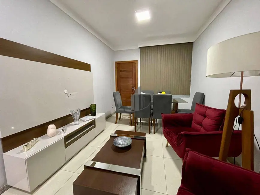Casa com 4 quartos à venda, 9080m2 em Retiro, Volta Redonda - RJ - imagem 4 Foto 4 de Casa com 4 quartos à venda, 9080m2 em Retiro, Volta Redonda - RJ