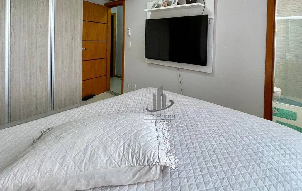 Casa com 4 quartos à venda, 9080m2 em Retiro, Volta Redonda - RJ - imagem 8 Foto 8 de Casa com 4 quartos à venda, 9080m2 em Retiro, Volta Redonda - RJ