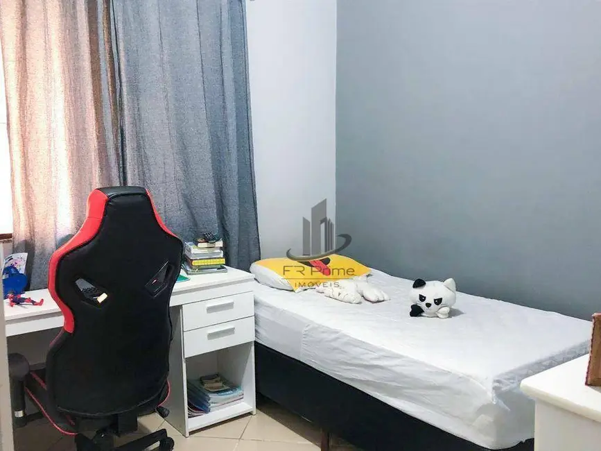 Casa com 2 quartos à venda, 486m2 em Retiro, Volta Redonda - RJ - imagem 6 Foto 6 de Casa com 2 quartos à venda, 486m2 em Retiro, Volta Redonda - RJ