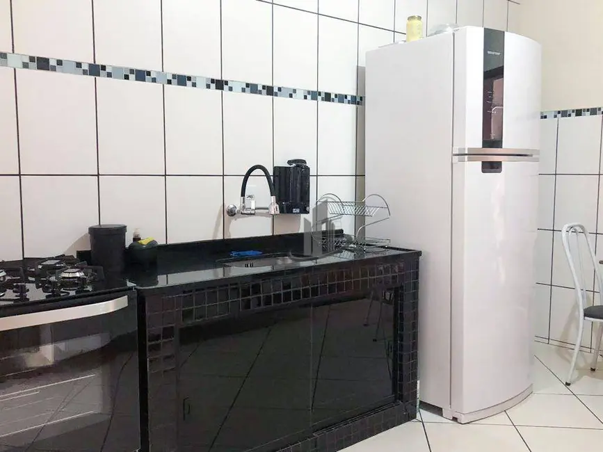 Casa com 2 quartos à venda, 486m2 em Retiro, Volta Redonda - RJ - imagem 9 Foto 9 de Casa com 2 quartos à venda, 486m2 em Retiro, Volta Redonda - RJ