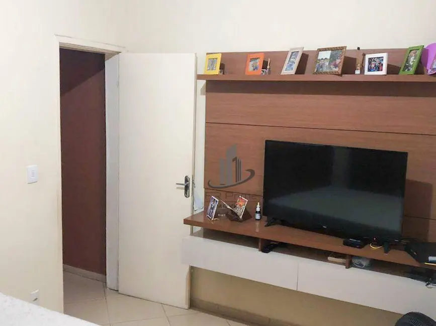 Casa com 2 quartos à venda, 486m2 em Retiro, Volta Redonda - RJ - imagem 3 Foto 3 de Casa com 2 quartos à venda, 486m2 em Retiro, Volta Redonda - RJ