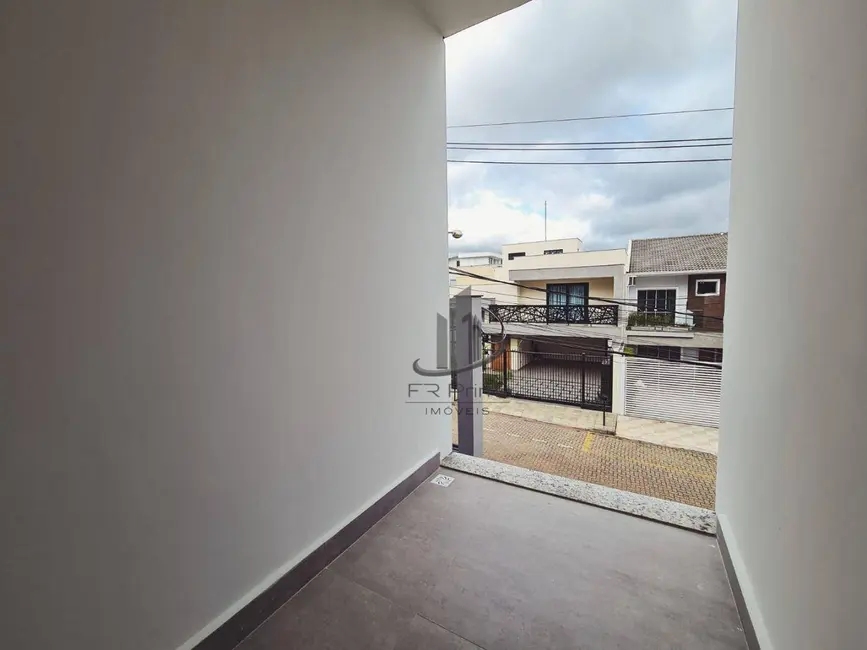 Apartamento com 2 quartos à venda, 64m2 em Jardim Amália, Volta Redonda - RJ - imagem 4 Foto 4 de Apartamento com 2 quartos à venda, 64m2 em Jardim Amália, Volta Redonda - RJ