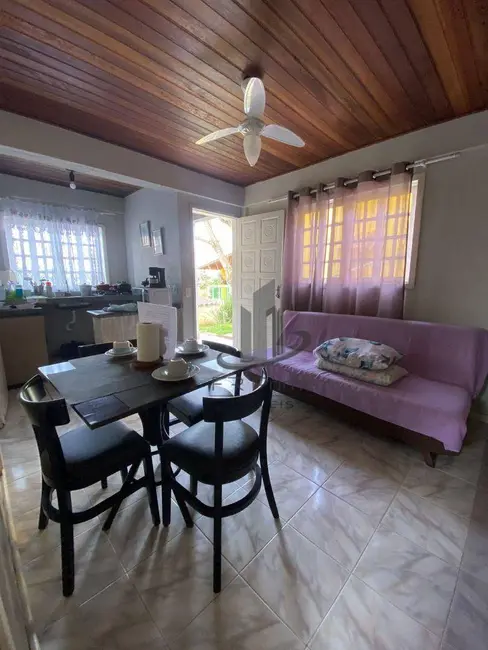 Foto 2 de Casa com 1 quarto à venda, 266m2 em Itatiaia - RJ