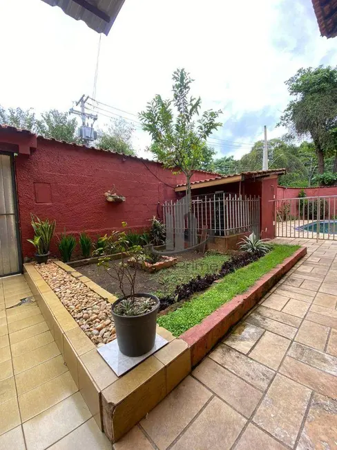 Foto 3 de Casa com 4 quartos à venda, 450m2 em Vila Santa Cecília, Volta Redonda - RJ