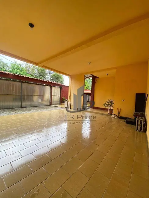 Foto 2 de Casa com 4 quartos à venda, 450m2 em Vila Santa Cecília, Volta Redonda - RJ