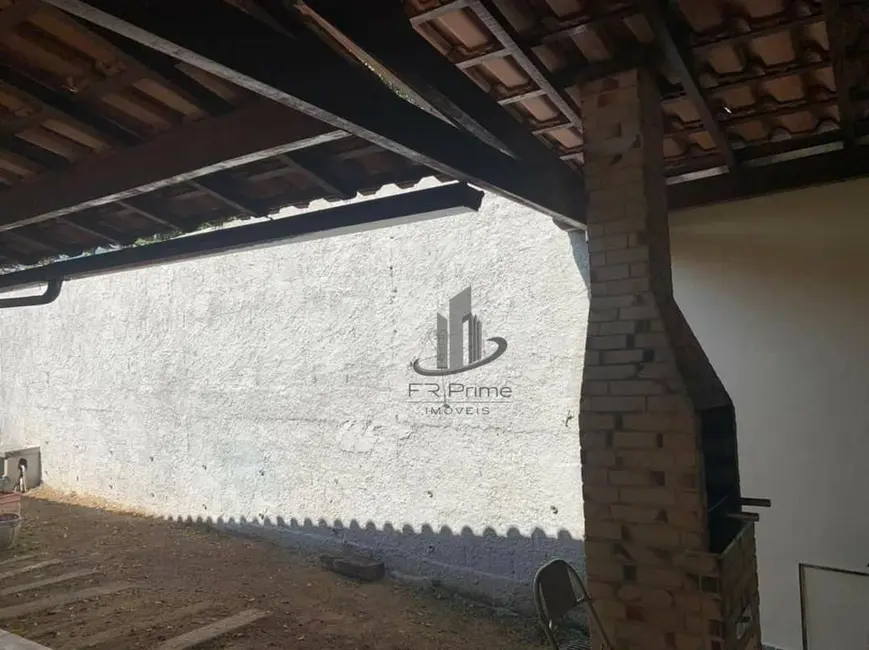 Foto 8 de Casa com 3 quartos à venda, 454m2 em Mendes - RJ