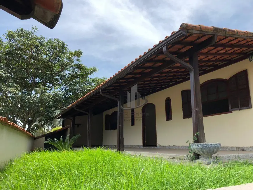 Foto 3 de Casa com 3 quartos à venda, 454m2 em Mendes - RJ