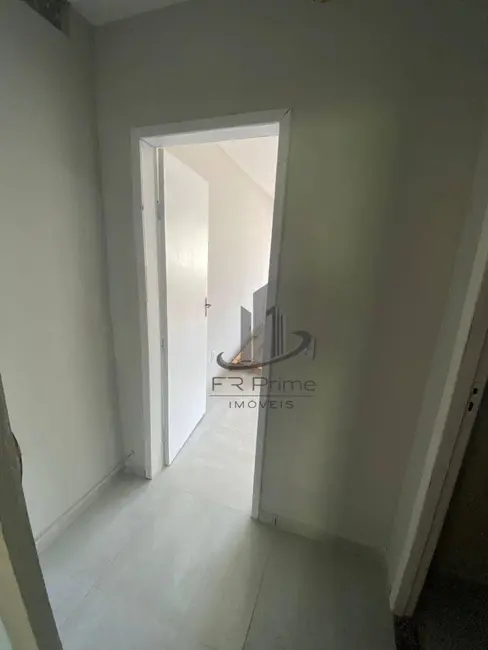 Apartamento com 3 quartos à venda, 120m2 em Retiro, Volta Redonda - RJ - imagem 5 Foto 5 de Apartamento com 3 quartos à venda, 120m2 em Retiro, Volta Redonda - RJ