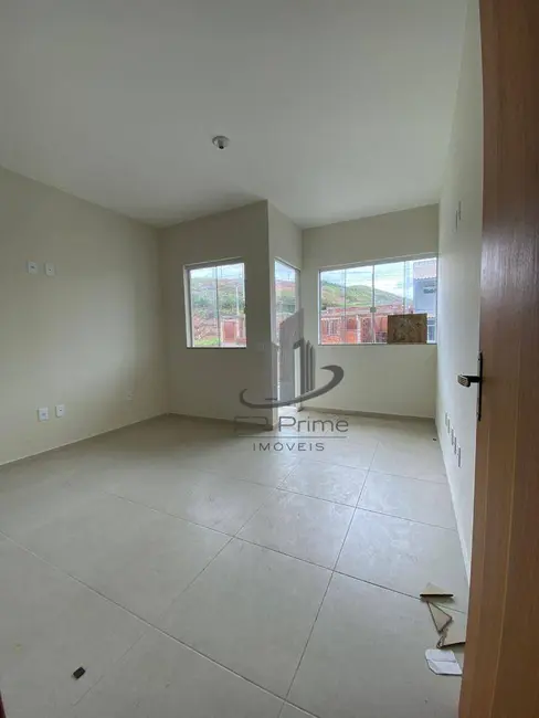 Foto 1 de Casa com 2 quartos à venda, 150m2 em Barra Do Pirai - RJ