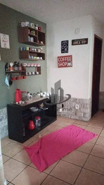 Casa com 3 quartos à venda, 210m2 em São Luís, Volta Redonda - RJ - imagem 4 Foto 4 de Casa com 3 quartos à venda, 210m2 em São Luís, Volta Redonda - RJ