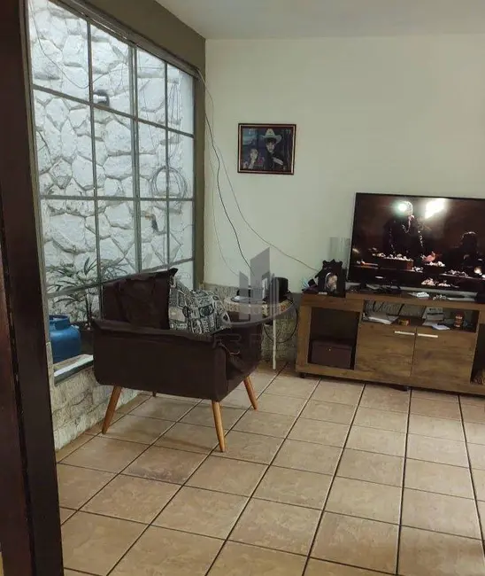 Foto 1 de Casa com 3 quartos à venda, 210m2 em São Luís, Volta Redonda - RJ