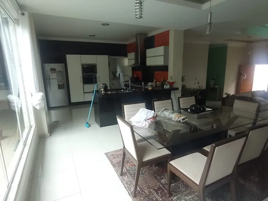 Casa com 3 quartos à venda, 310m2 em Matadouro, Barra Do Pirai - RJ - imagem 6 Foto 6 de Casa com 3 quartos à venda, 310m2 em Matadouro, Barra Do Pirai - RJ