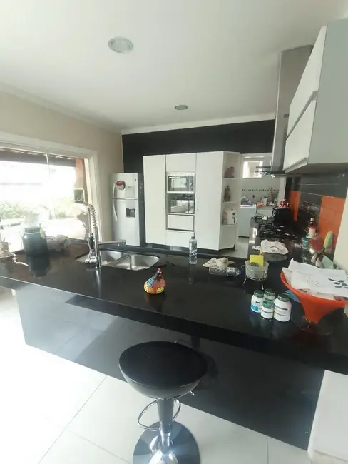 Casa com 3 quartos à venda, 310m2 em Matadouro, Barra Do Pirai - RJ - imagem 9 Foto 9 de Casa com 3 quartos à venda, 310m2 em Matadouro, Barra Do Pirai - RJ