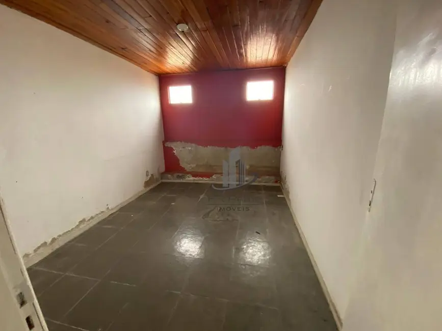 Armazém / Galpão à venda, 513m2 em Saudade, Barra Mansa - RJ - imagem 5 Foto 5 de Armazém / Galpão à venda, 513m2 em Saudade, Barra Mansa - RJ