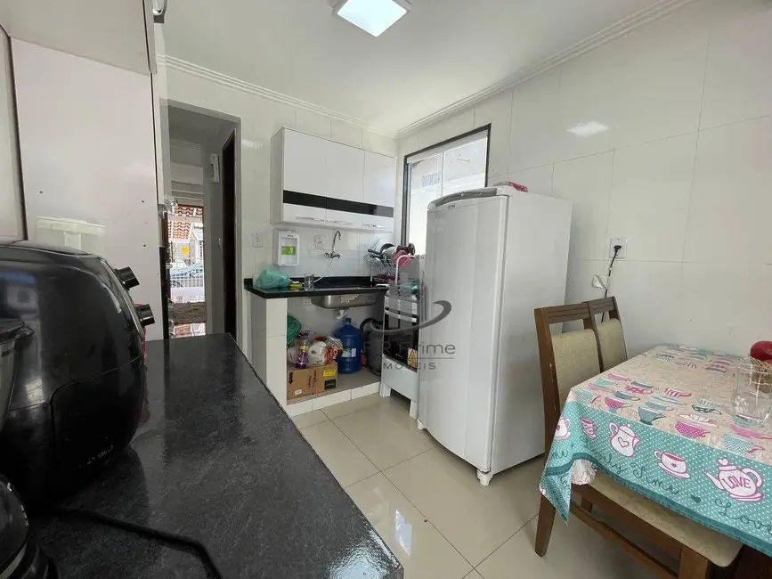 Casa com 2 quartos à venda, 200m2 em Jardim Vila Rica - Tiradentes, Volta Redonda - RJ - imagem 5 Foto 5 de Casa com 2 quartos à venda, 200m2 em Jardim Vila Rica - Tiradentes, Volta Redonda - RJ