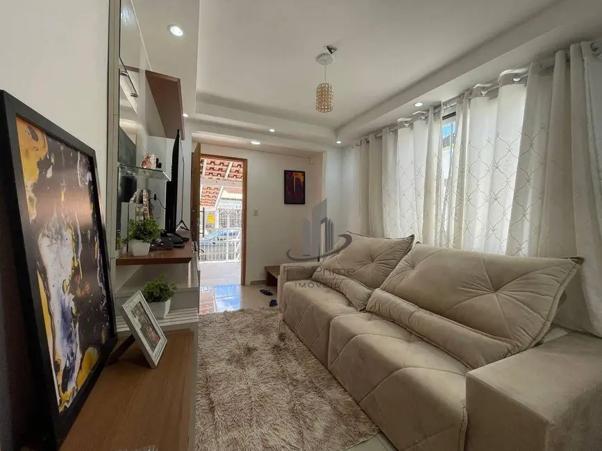 Casa com 2 quartos à venda, 200m2 em Jardim Vila Rica - Tiradentes, Volta Redonda - RJ - imagem 4 Foto 4 de Casa com 2 quartos à venda, 200m2 em Jardim Vila Rica - Tiradentes, Volta Redonda - RJ