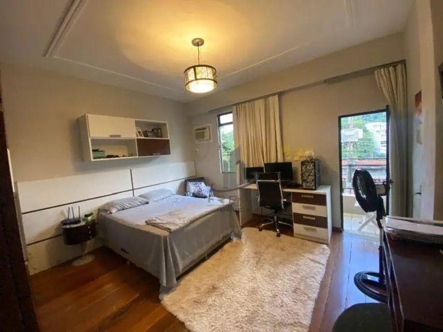 Foto 1 de Apartamento com 3 quartos à venda, 194m2 em Santa Rosa, Barra Mansa - RJ