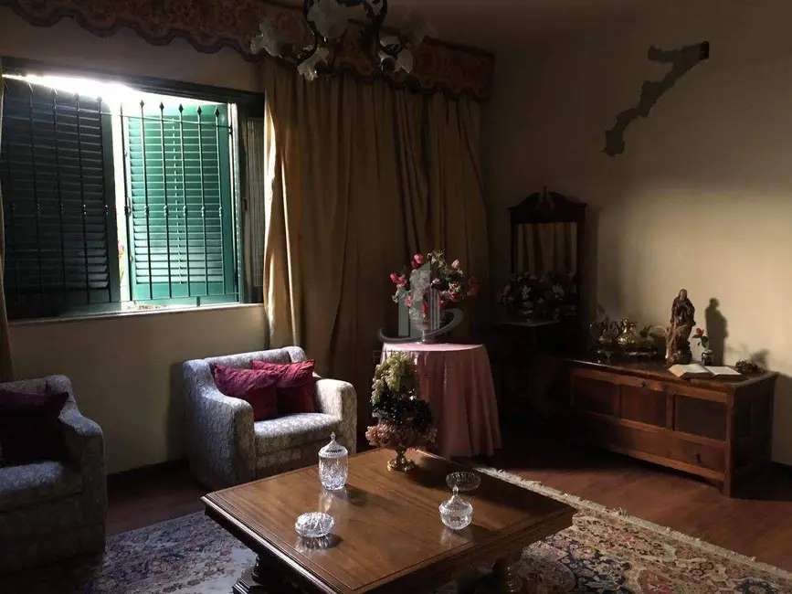 Casa com 3 quartos à venda, 430m2 em Jardim Amália, Volta Redonda - RJ - imagem 7 Foto 7 de Casa com 3 quartos à venda, 430m2 em Jardim Amália, Volta Redonda - RJ