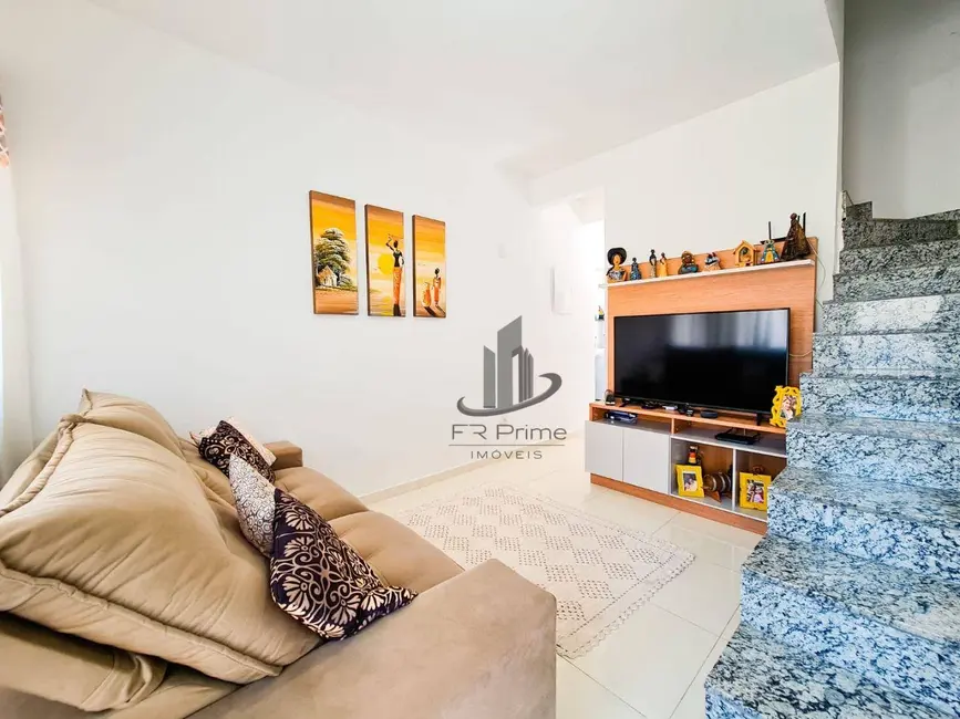 Casa de Condomínio com 2 quartos à venda, 64m2 em Roma, Volta Redonda - RJ - imagem 3 Foto 3 de Casa de Condomínio com 2 quartos à venda, 64m2 em Roma, Volta Redonda - RJ