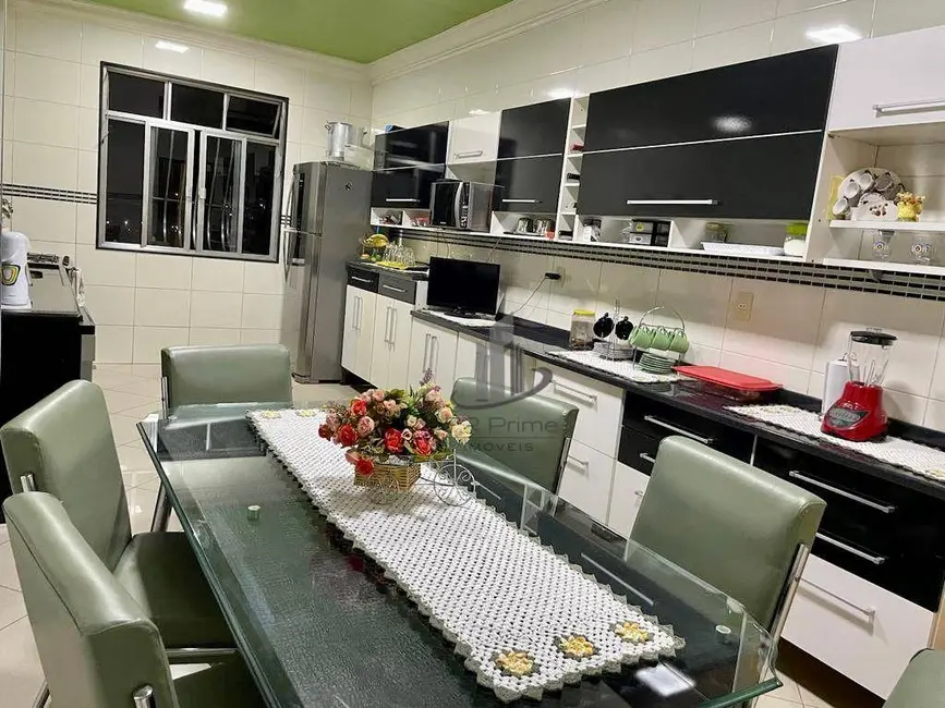 Casa com 5 quartos à venda, 368m2 em Ponte Alta, Volta Redonda - RJ - imagem 7 Foto 7 de Casa com 5 quartos à venda, 368m2 em Ponte Alta, Volta Redonda - RJ