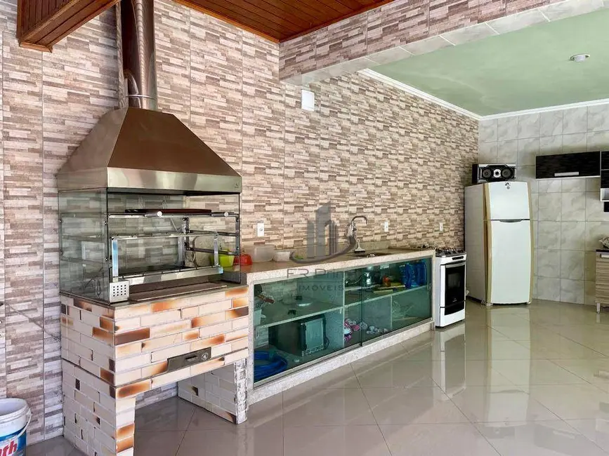 Casa com 5 quartos à venda, 368m2 em Ponte Alta, Volta Redonda - RJ - imagem 2 Foto 2 de Casa com 5 quartos à venda, 368m2 em Ponte Alta, Volta Redonda - RJ