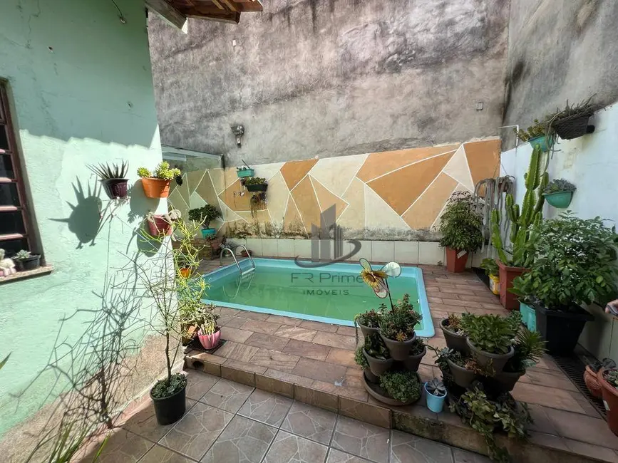 Casa com 2 quartos à venda, 68m2 em Vila Mury, Volta Redonda - RJ - imagem 4 Foto 4 de Casa com 2 quartos à venda, 68m2 em Vila Mury, Volta Redonda - RJ