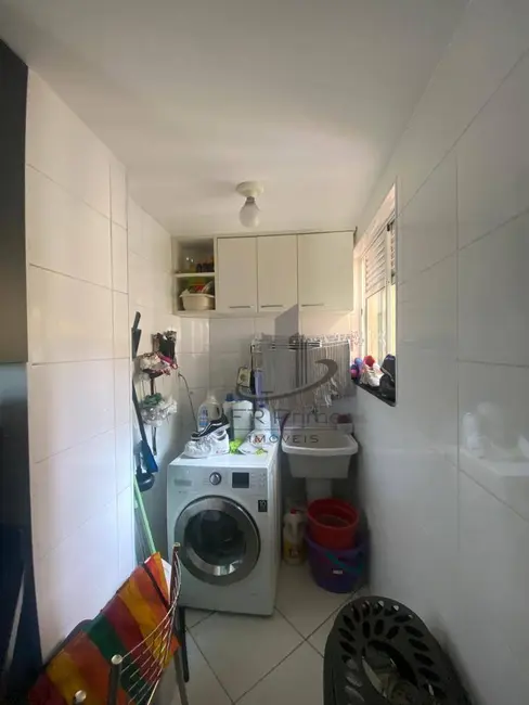 Apartamento com 3 quartos à venda, 90m2 em Nossa Senhora das Graças, Volta Redonda - RJ - imagem 6 Foto 6 de Apartamento com 3 quartos à venda, 90m2 em Nossa Senhora das Graças, Volta Redonda - RJ