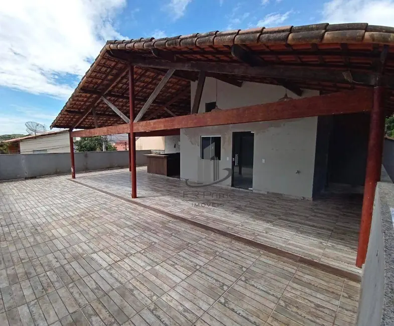 Foto 2 de Casa com 3 quartos à venda, 201m2 em São Luís, Volta Redonda - RJ