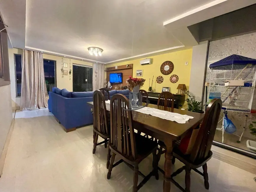 Casa com 3 quartos à venda, 240m2 em Jardim Belvedere, Volta Redonda - RJ - imagem 6 Foto 6 de Casa com 3 quartos à venda, 240m2 em Jardim Belvedere, Volta Redonda - RJ