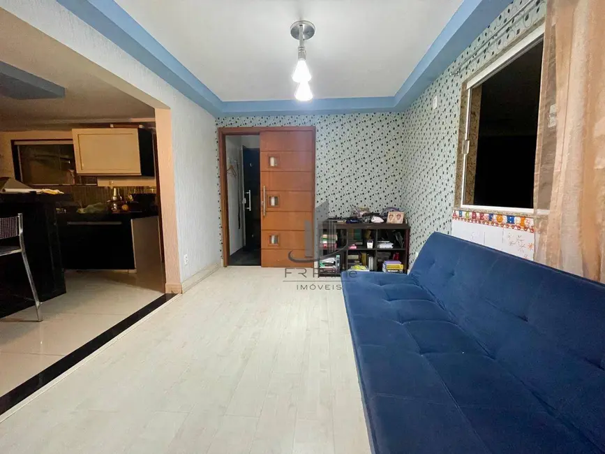 Casa com 3 quartos à venda, 240m2 em Jardim Belvedere, Volta Redonda - RJ - imagem 5 Foto 5 de Casa com 3 quartos à venda, 240m2 em Jardim Belvedere, Volta Redonda - RJ