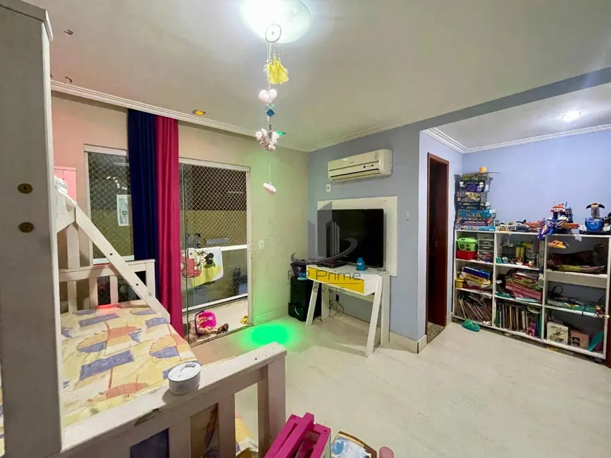 Casa com 3 quartos à venda, 240m2 em Jardim Belvedere, Volta Redonda - RJ - imagem 9 Foto 9 de Casa com 3 quartos à venda, 240m2 em Jardim Belvedere, Volta Redonda - RJ