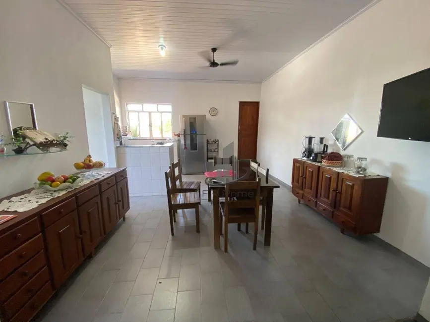 Foto 4 de Casa com 4 quartos à venda, 360m2 em Aero Clube, Volta Redonda - RJ