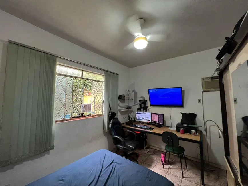 Casa com 3 quartos à venda, 347m2 em Jardim Europa, Volta Redonda - RJ - imagem 3 Foto 3 de Casa com 3 quartos à venda, 347m2 em Jardim Europa, Volta Redonda - RJ
