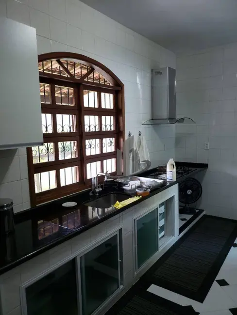 Chácara com 4 quartos à venda, 2245m2 em Barra Mansa - RJ - imagem 6 Foto 6 de Chácara com 4 quartos à venda, 2245m2 em Barra Mansa - RJ