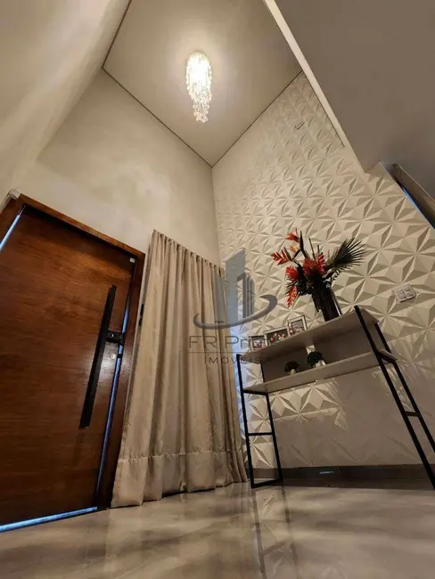 Foto 2 de Casa com 3 quartos à venda, 330m2 em Saudade, Barra Mansa - RJ