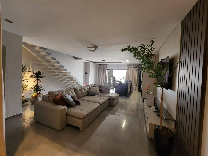 Foto 1 de Casa com 3 quartos à venda, 330m2 em Saudade, Barra Mansa - RJ