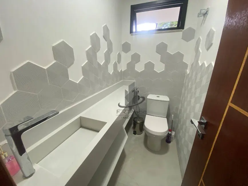 Casa com 5 quartos à venda, 450m2 em Ano Bom, Barra Mansa - RJ - imagem 8 Foto 8 de Casa com 5 quartos à venda, 450m2 em Ano Bom, Barra Mansa - RJ