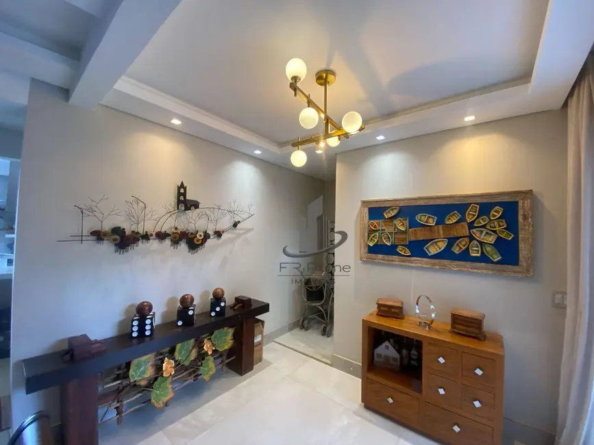 Casa com 5 quartos à venda, 450m2 em Ano Bom, Barra Mansa - RJ - imagem 2 Foto 2 de Casa com 5 quartos à venda, 450m2 em Ano Bom, Barra Mansa - RJ