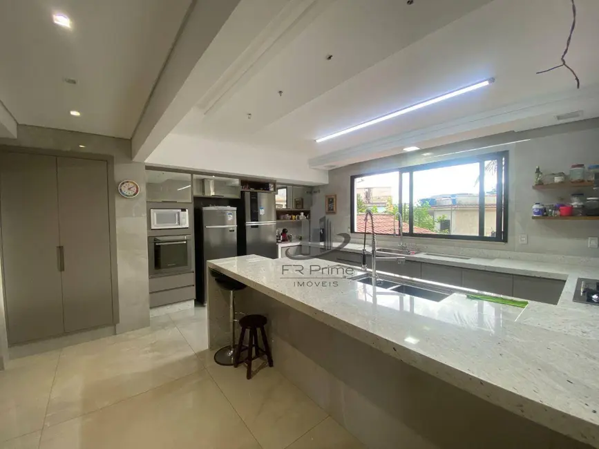 Casa com 5 quartos à venda, 450m2 em Ano Bom, Barra Mansa - RJ - imagem 6 Foto 6 de Casa com 5 quartos à venda, 450m2 em Ano Bom, Barra Mansa - RJ