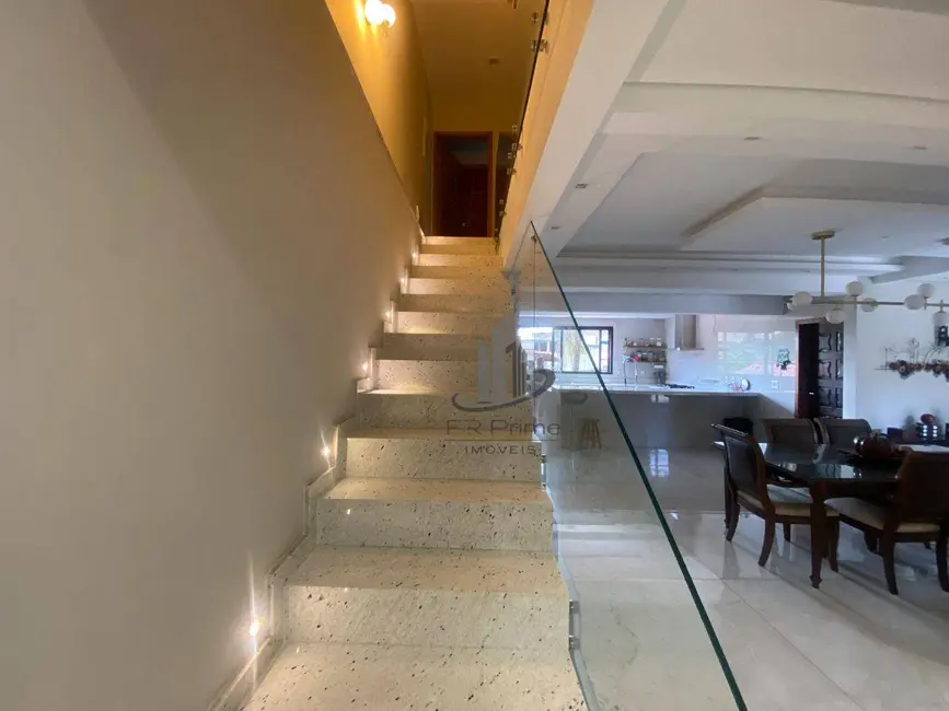 Casa com 5 quartos à venda, 450m2 em Ano Bom, Barra Mansa - RJ - imagem 9 Foto 9 de Casa com 5 quartos à venda, 450m2 em Ano Bom, Barra Mansa - RJ