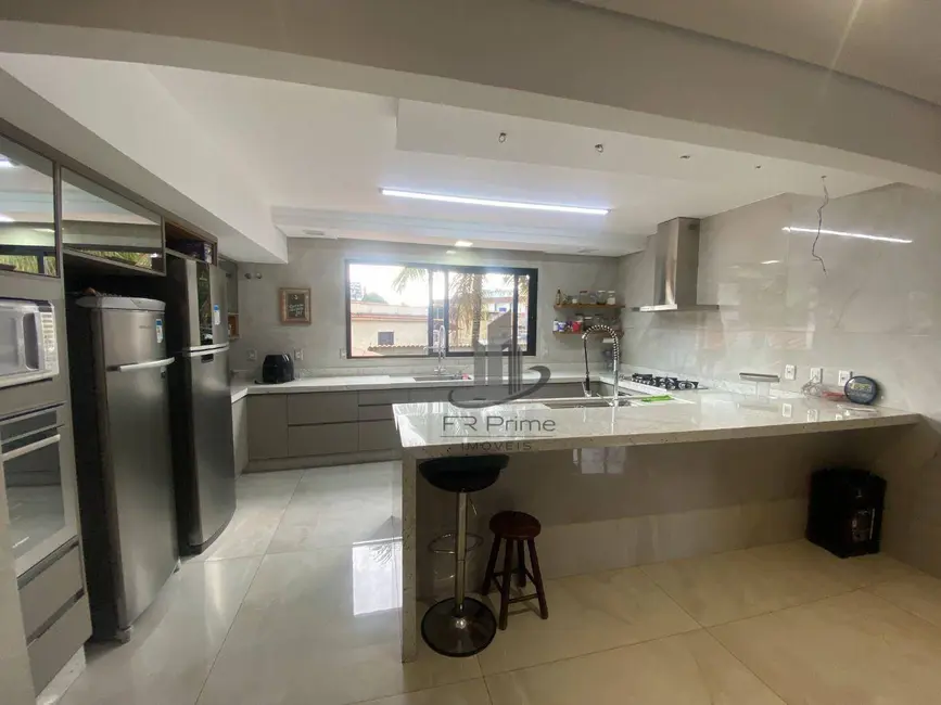 Casa com 5 quartos à venda, 450m2 em Ano Bom, Barra Mansa - RJ - imagem 5 Foto 5 de Casa com 5 quartos à venda, 450m2 em Ano Bom, Barra Mansa - RJ