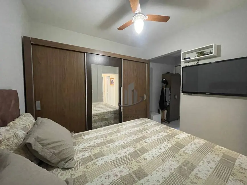 Apartamento com 2 quartos à venda, 60m2 em Limoeiro, Volta Redonda - RJ - imagem 4 Foto 4 de Apartamento com 2 quartos à venda, 60m2 em Limoeiro, Volta Redonda - RJ