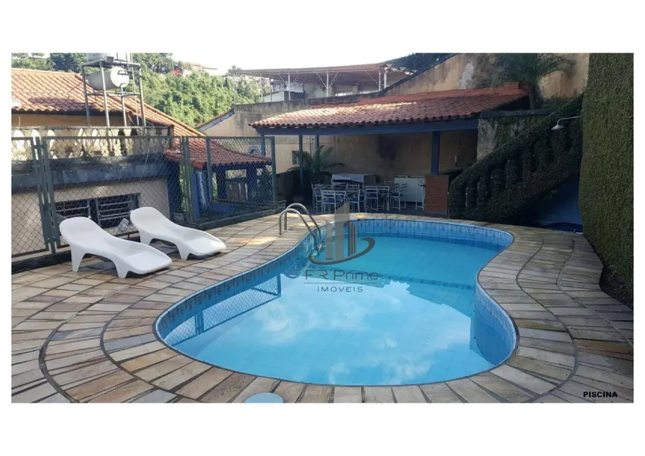Foto 1 de Casa com 3 quartos à venda, 837m2 em Retiro, Volta Redonda - RJ