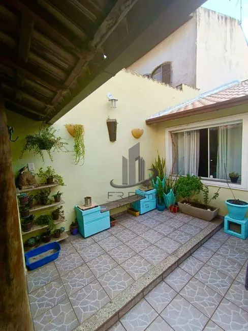 Foto 1 de Casa com 2 quartos à venda, 210m2 em Jardim Vila Rica - Tiradentes, Volta Redonda - RJ