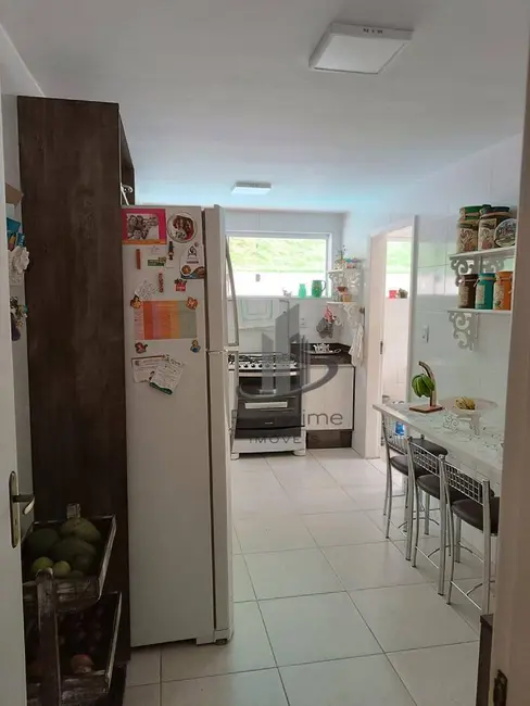 Casa com 3 quartos à venda, 1200m2 em Sessenta, Volta Redonda - RJ - imagem 8 Foto 8 de Casa com 3 quartos à venda, 1200m2 em Sessenta, Volta Redonda - RJ