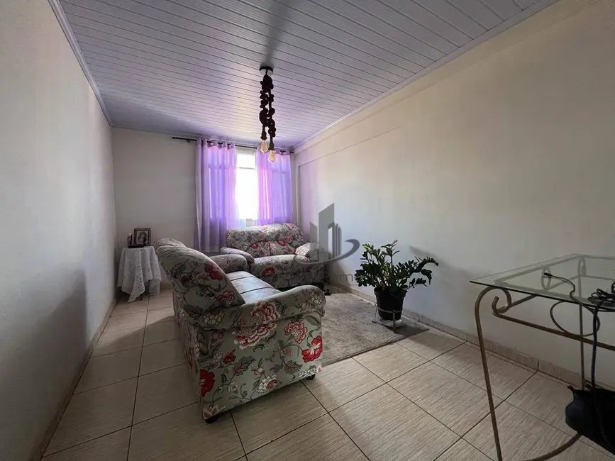 Apartamento com 2 quartos à venda, 66m2 em Retiro, Volta Redonda - RJ - imagem 4 Foto 4 de Apartamento com 2 quartos à venda, 66m2 em Retiro, Volta Redonda - RJ