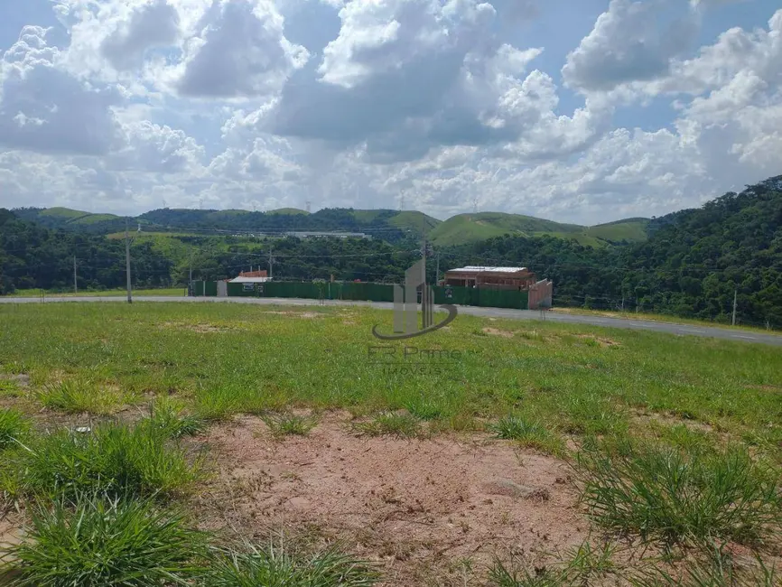 Foto 2 de Terreno / Lote à venda, 242m2 em Vila Rica, Volta Redonda - RJ