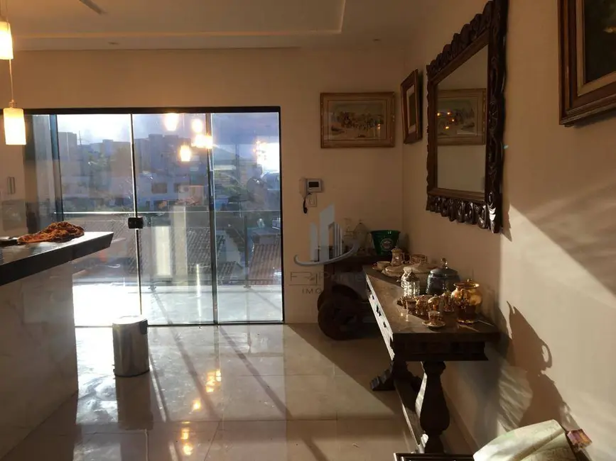 Foto 5 de Casa com 3 quartos à venda, 300m2 em Pinheiral - RJ